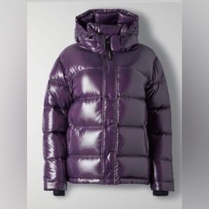 ARITZIA TNA SUPER PUFF HIGH GLOSS PLUM